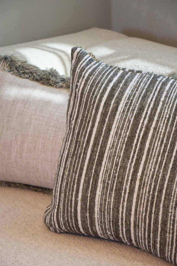 Kussen 'Lou Olive' - Omar Antwerp - 50x50cm