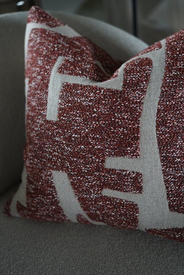 Kussen 'Pablo Burgundy' - Omar Antwerp